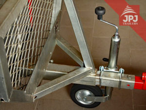 Support wheel for trailer for quads