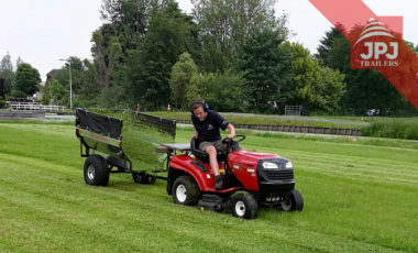 trailer behind garden tractor